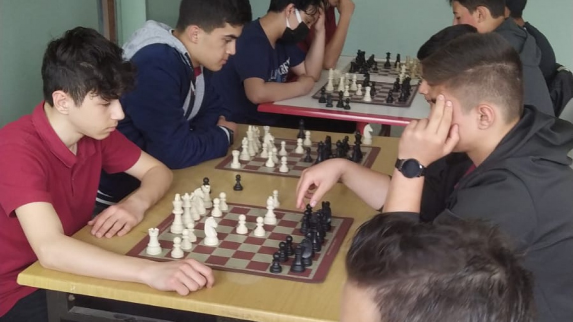 19 Mayıs Gençlik Haftası Okul İçi Öğrenciler Arası Satranç Turnuvası.